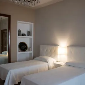 https://gabri-holiday-house.catania-hotels.net