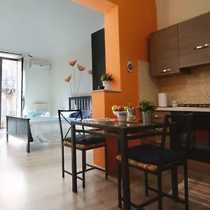 https://i-loft-di-elvira-catania.taorminaitalyhotels.com